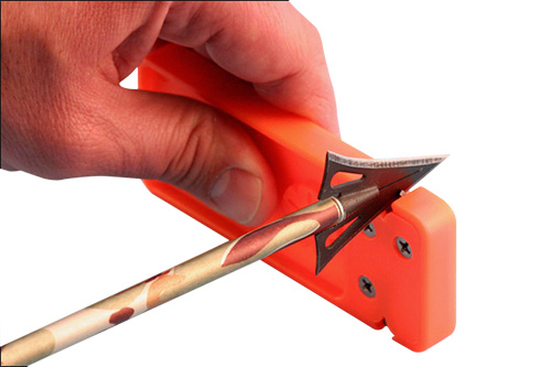 FPI 013C  ACCUSHARP BROADHEAD SHARPENER & WRENCH